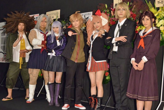 『ダンガンロンパ THE STAGE ~希望の学園と絶望の高校生~ 2016』囲み取材の様子