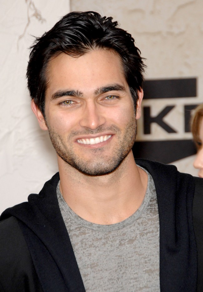 タイラー・ホークリン、Tyler Hoechlin