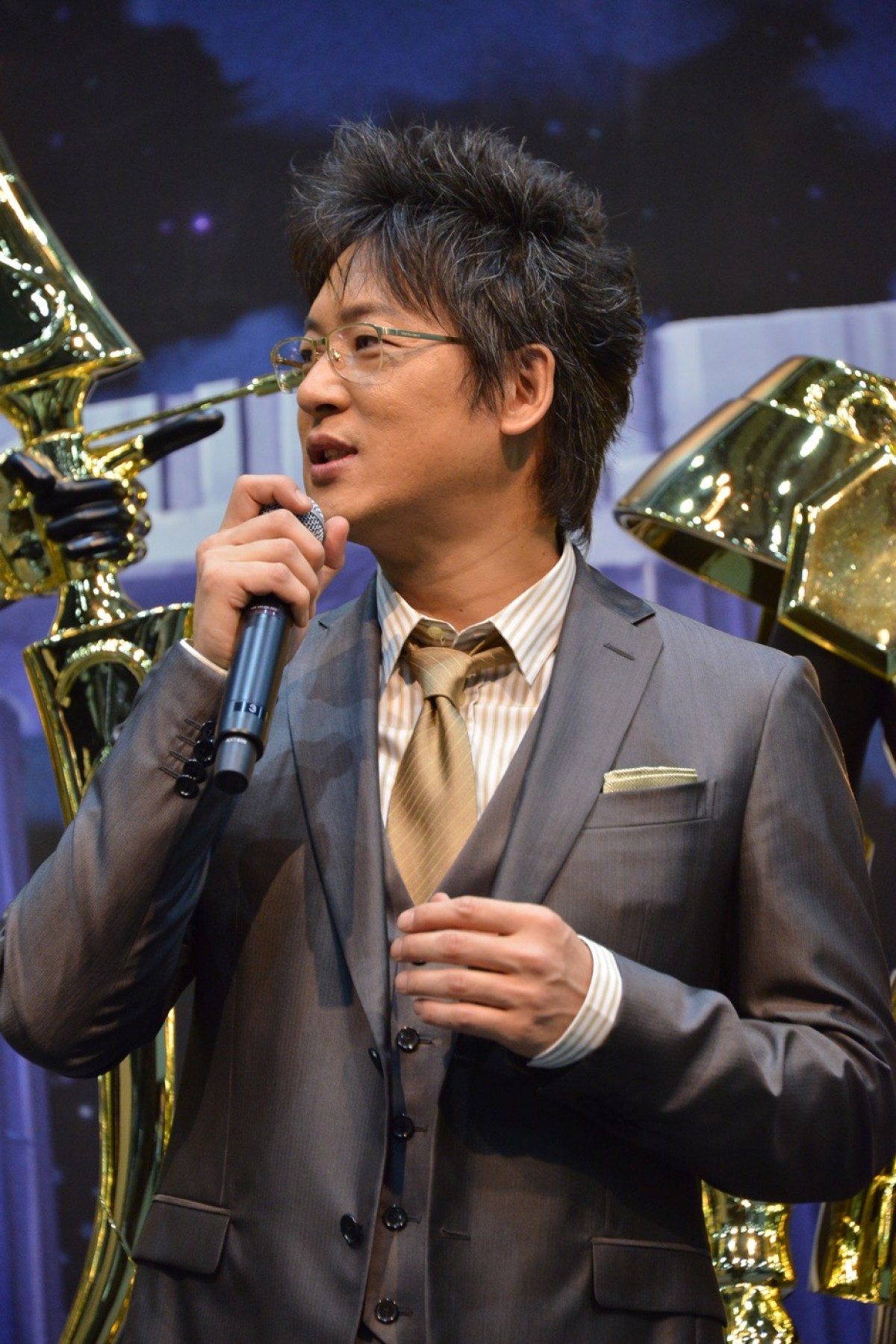 細川茂樹、夫婦げんかは「ペガサス流星拳」で阻止！ 『聖闘士星矢』愛を説く