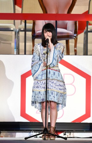 『第8回AKB48選抜総選挙』開票イベントの模様　第11位　横山由依