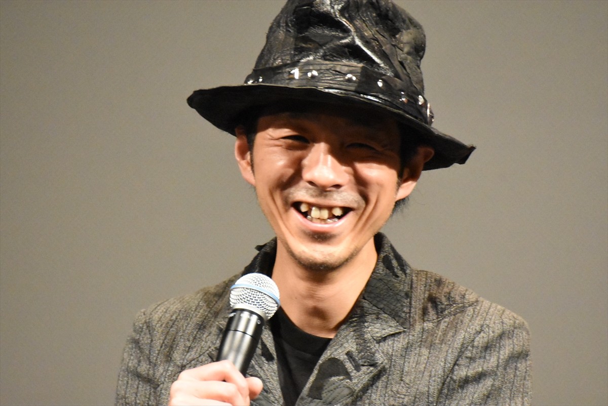 神木隆之介、高校の授業態度に“地獄行き”「馬の被り物」着用で出席