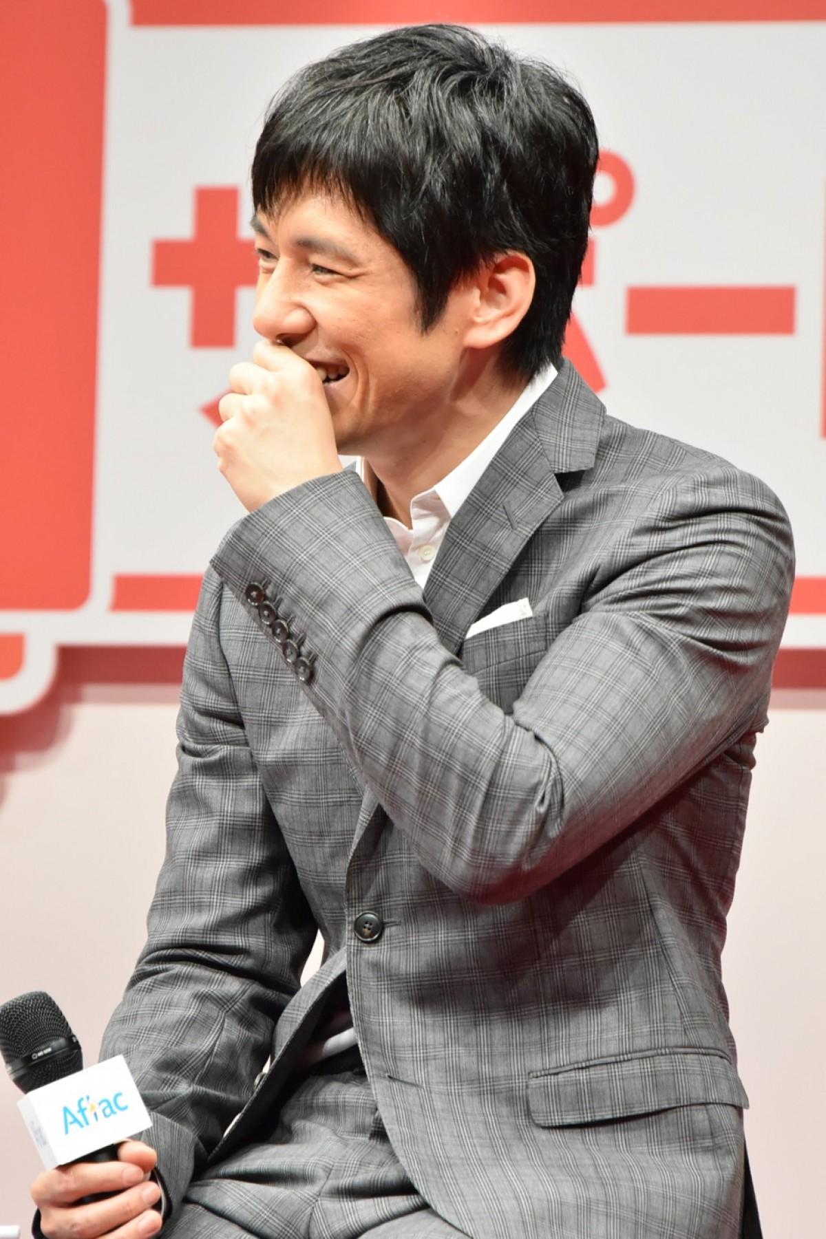 渡辺直美が野獣化、西島秀俊をセクシーダンスで挑発「電話ください」