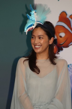 『ファインディング・ドリー』来日記者会見に登壇した中村アン