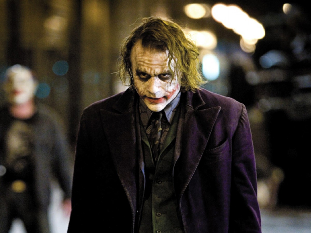 『マトリックス』や『ダークナイト』も！撮影現場が呪われていた映画10選