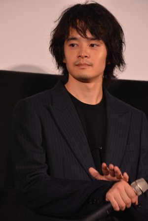 映画『セトウツミ』初日舞台挨拶に登壇した池松壮亮