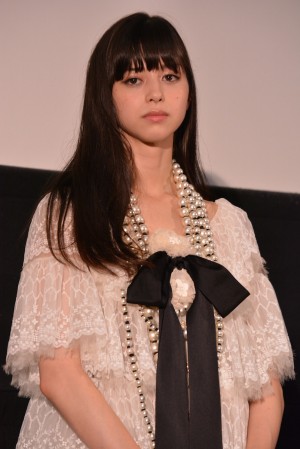 映画『セトウツミ』初日舞台挨拶に登壇した中条あやみ