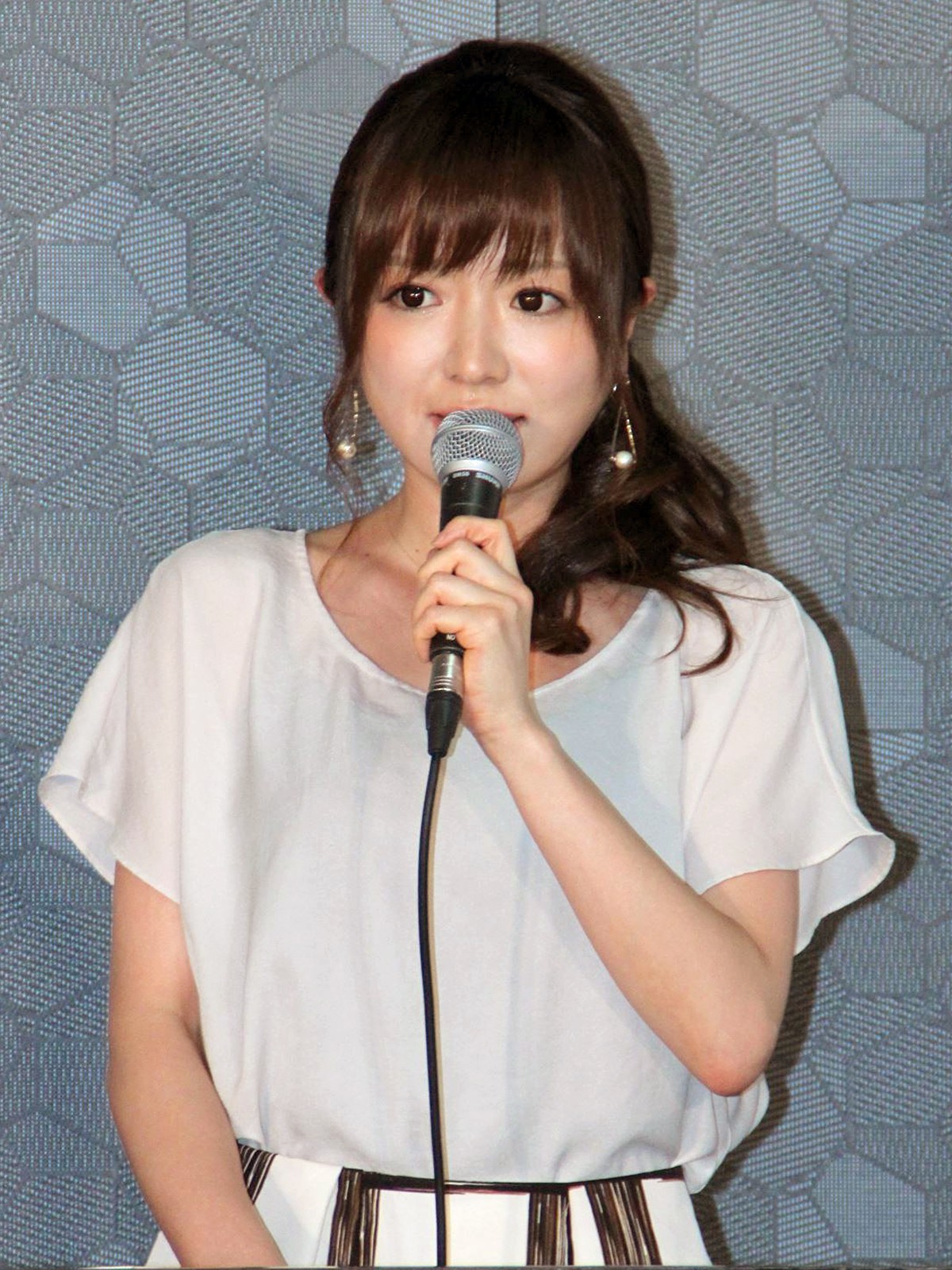 欅坂46・守屋茜、困難な撮影も「全員で乗り越えられる」 “先輩”紺野あさ美もエール