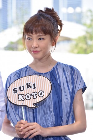 ドラマ『好きな人がいること』記者会見に登壇した桐谷美玲