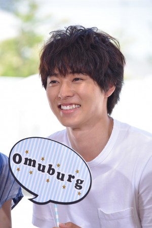 ドラマ『好きな人がいること』記者会見に登壇した山崎賢人