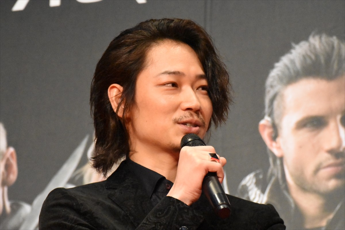 綾野剛『FF』愛を語る！好きなジョブとキャラは「たまねぎ剣士」と「モルボル」