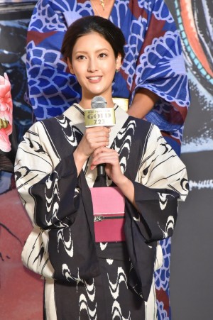 『ONE PIECE FILM GOLD』完成披露会見・舞台挨拶に登場した菜々緒