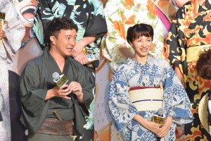 『ONE PIECE FILM GOLD』完成披露会見・舞台挨拶に登場した濱田岳と満島ひかり