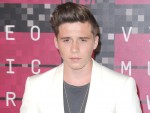 ベッカム家長男ブルックリン、1300万円でケータイ会社の広告出演へ