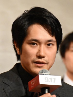 『怒り』完成報告会見に登壇した松山ケンイチ