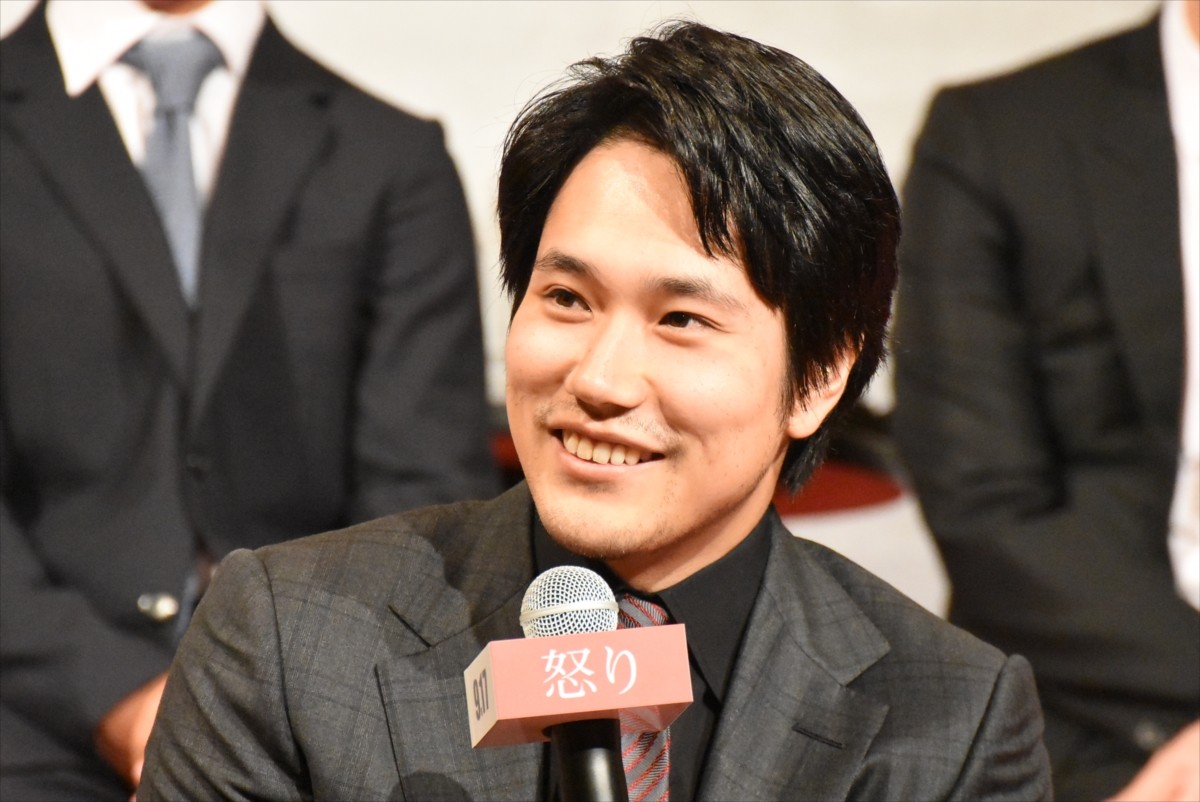 綾野剛、ラブシーン演じた妻夫木聡に親近感抱く　役作りで「一緒に住んでみた」