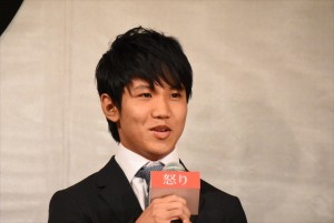 『怒り』完成報告会見に登壇した佐久本宝