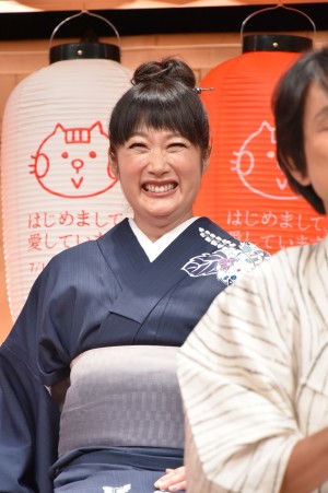 『はじめまして、愛しています。』舞台挨拶に登場した余貴美子