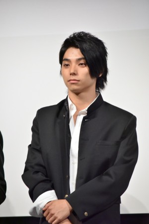 『仰げば尊し』舞台挨拶に登場した村上虹郎