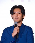 『営業部長 吉良奈津子』完成披露試写会に登壇した松田龍平