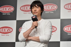 WILKINSON 新商品＆新CM発表会に出席したディーン・フジオカ