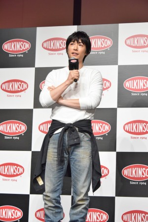 WILKINSON 新商品＆新CM発表会に出席したディーン・フジオカ