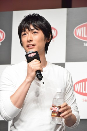 WILKINSON 新商品＆新CM発表会に出席したディーン・フジオカ