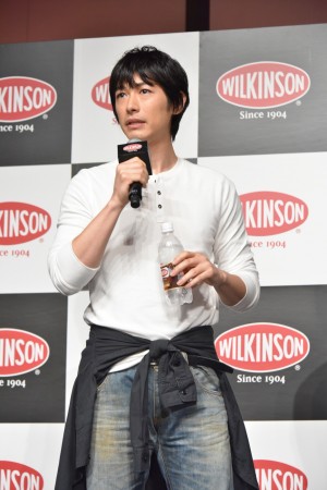 WILKINSON 新商品＆新CM発表会に出席したディーン・フジオカ