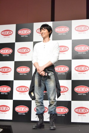WILKINSON 新商品＆新CM発表会に出席したディーン・フジオカ