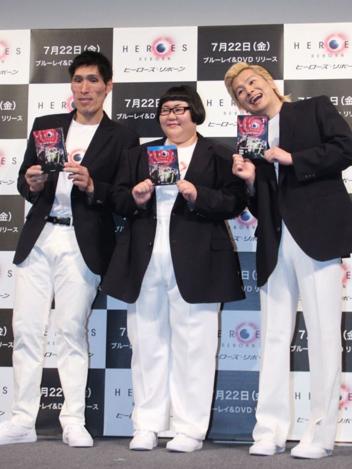 篠原信一、130キロのメイプル超合金・安藤を軽々と“お嫁さん”だっこ