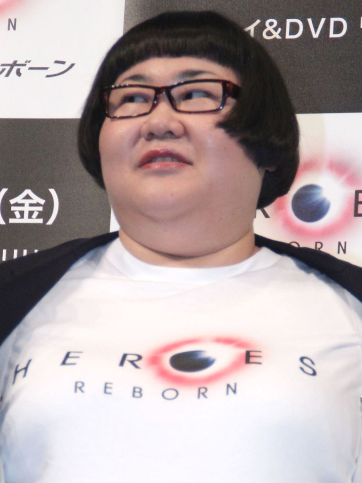 篠原信一、130キロのメイプル超合金・安藤を軽々と“お嫁さん”だっこ