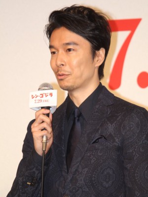 長谷川博己、『シン・ゴジラ』完成報告会見に登壇