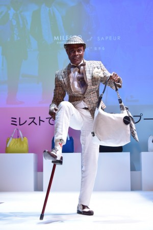 コンゴのオシャレ集団＝SAPEUR（サプール）、「～ミレストで日本を旅するサプール～コラボバッグ発売記念イベント」に出席