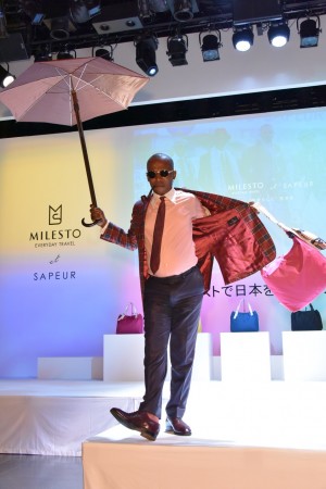 コンゴのオシャレ集団＝SAPEUR（サプール）、「～ミレストで日本を旅するサプール～コラボバッグ発売記念イベント」に出席