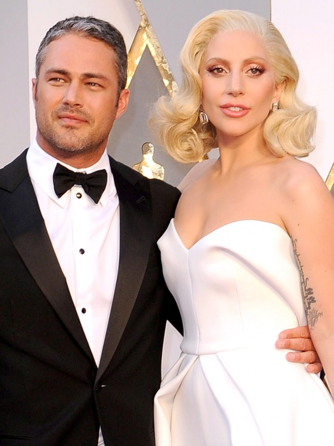 Lady Gaga、Taylor Kinney、レディー・ガガ、テイラー・キニー