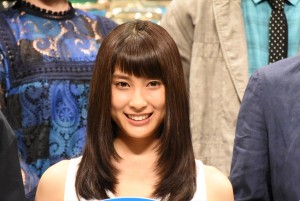 土屋太鳳、『青空エール』完成披露舞台挨拶に登場　