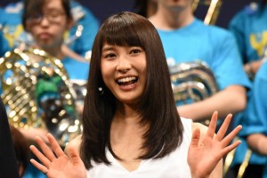 土屋太鳳、『青空エール』完成披露舞台挨拶に登場　