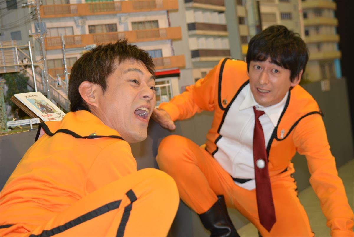 博多華丸・大吉、超巨大ウルトラマンに興奮！「青森のねぶたみたい」