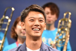 竹内涼真、『青空エール』完成披露舞台挨拶に登場　