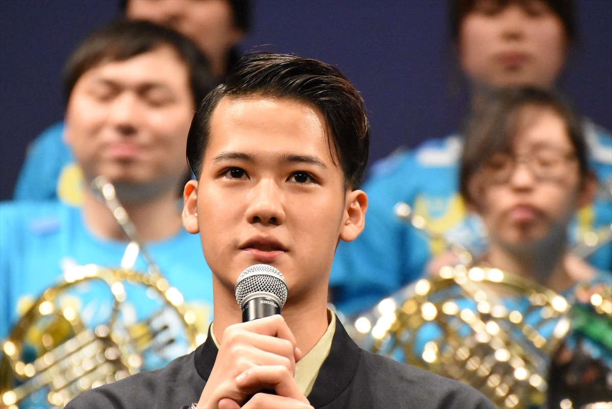 土屋太鳳、竹内涼真との身長差キスシーンは「ラブという名のアクション」 