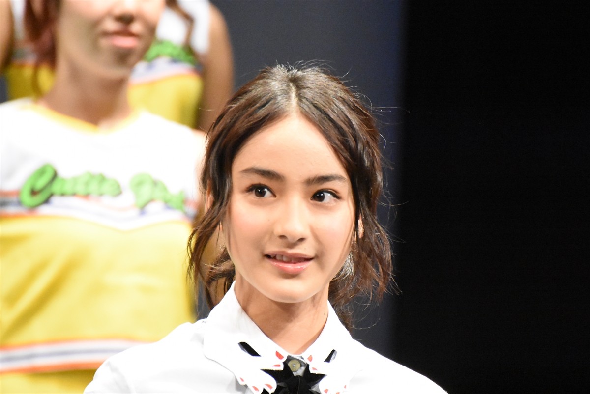 土屋太鳳、竹内涼真との身長差キスシーンは「ラブという名のアクション」 