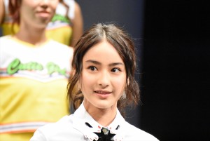 平祐奈、『青空エール』完成披露舞台挨拶に登場　
