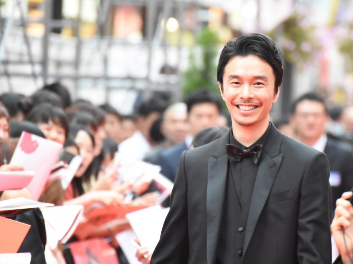 長谷川博己、“小さいモンスター”ではなく「ゴジラを追いかけたい！」