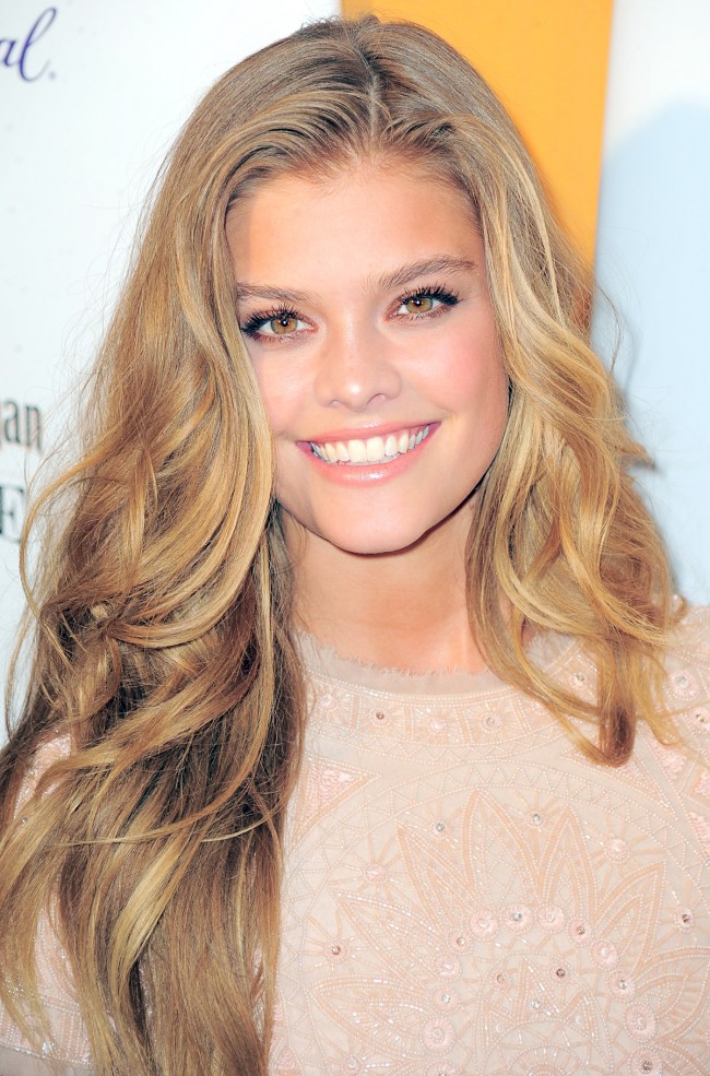 ニーナ・アグダル、Nina Agdal