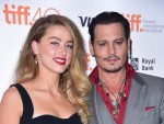 アンバー・ハード、ジョニー・デップが離婚を“遅らせている”と非難