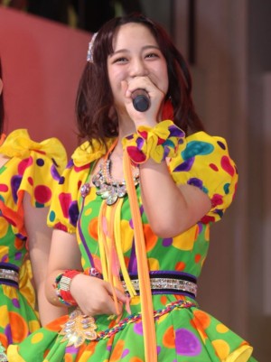 こぶしファクトリー「3rdシングル発売記念イベント」に出席した小川麗奈