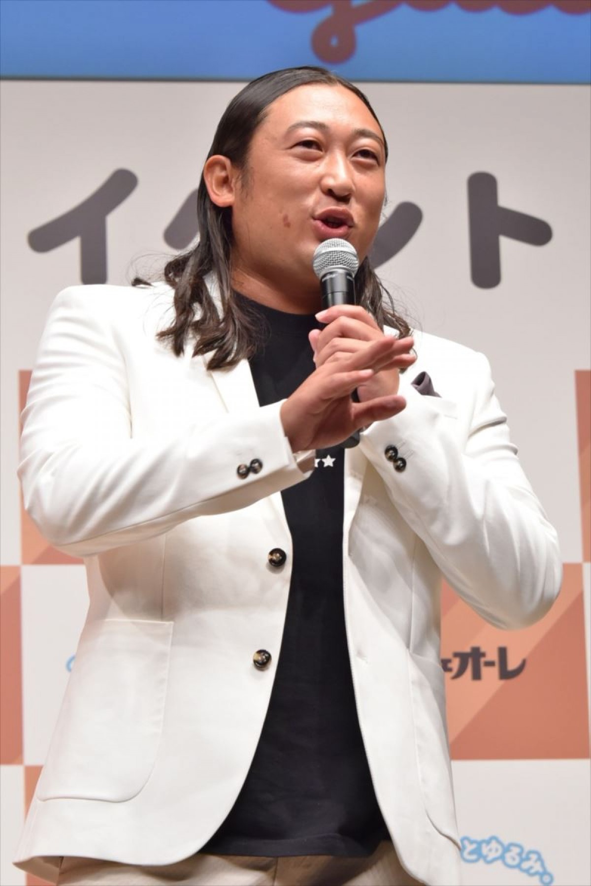 ロバート秋山、『めちゃイケ』極楽とんぼに感動 　「ネタ見たい」とエール