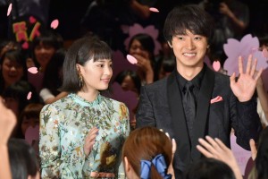 広瀬すず、山崎賢人『四月は君の嘘』完成披露試写会にて
