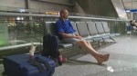 中国の空港で10日間も“恋人”を待ち続けたオランダ人男性