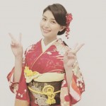 橋本マナミ、晴れ着姿でピース　“あっという間”に年末の撮影スタート