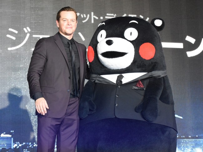 マット・デイモンとくまモン、異色のツーショット実現